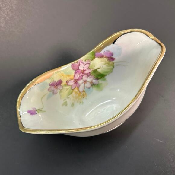 Nippon Porcelain Gravy Boat, Hand-Painted Violets, Gold Trim, VTG Shabby decor - Picture 1 of 6